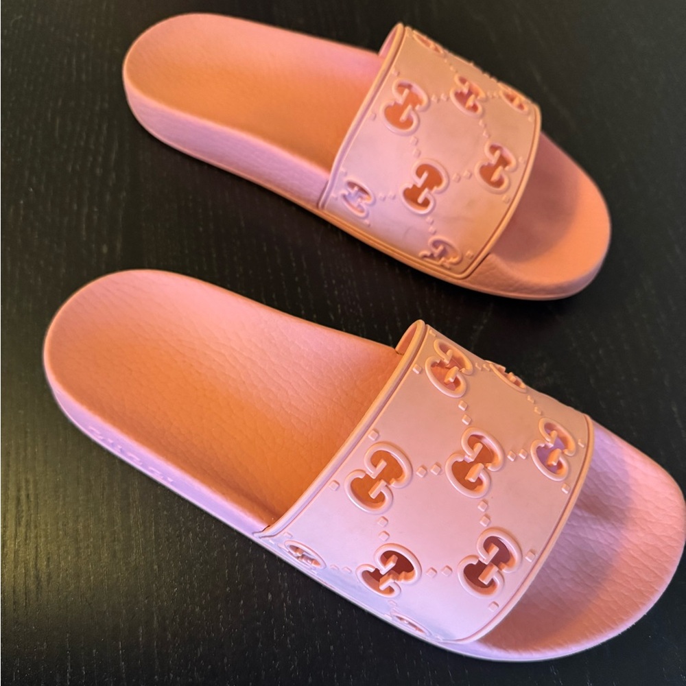 Pink Gucci pool slides - Picture 3 of 3